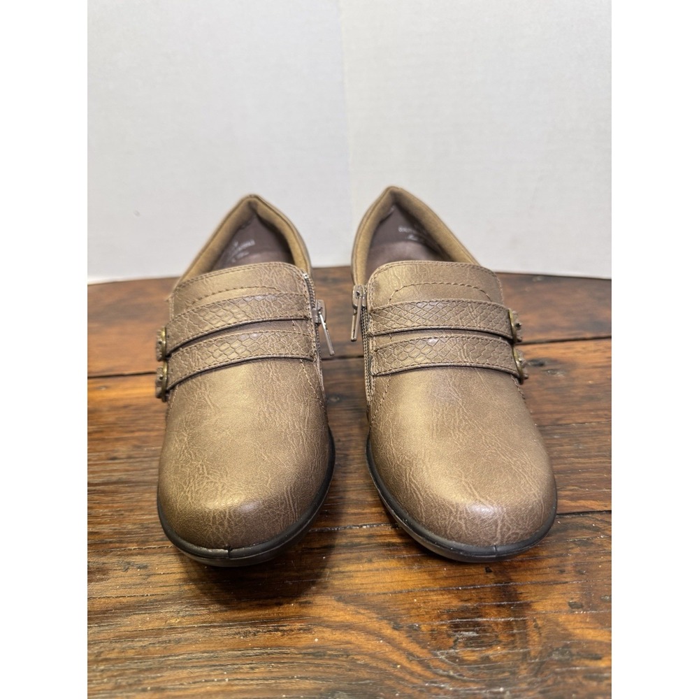 Easy Street‎ Comfort Wave  Women's Bootie Taupe  Short Zipper  5 1/2 M Low Heel